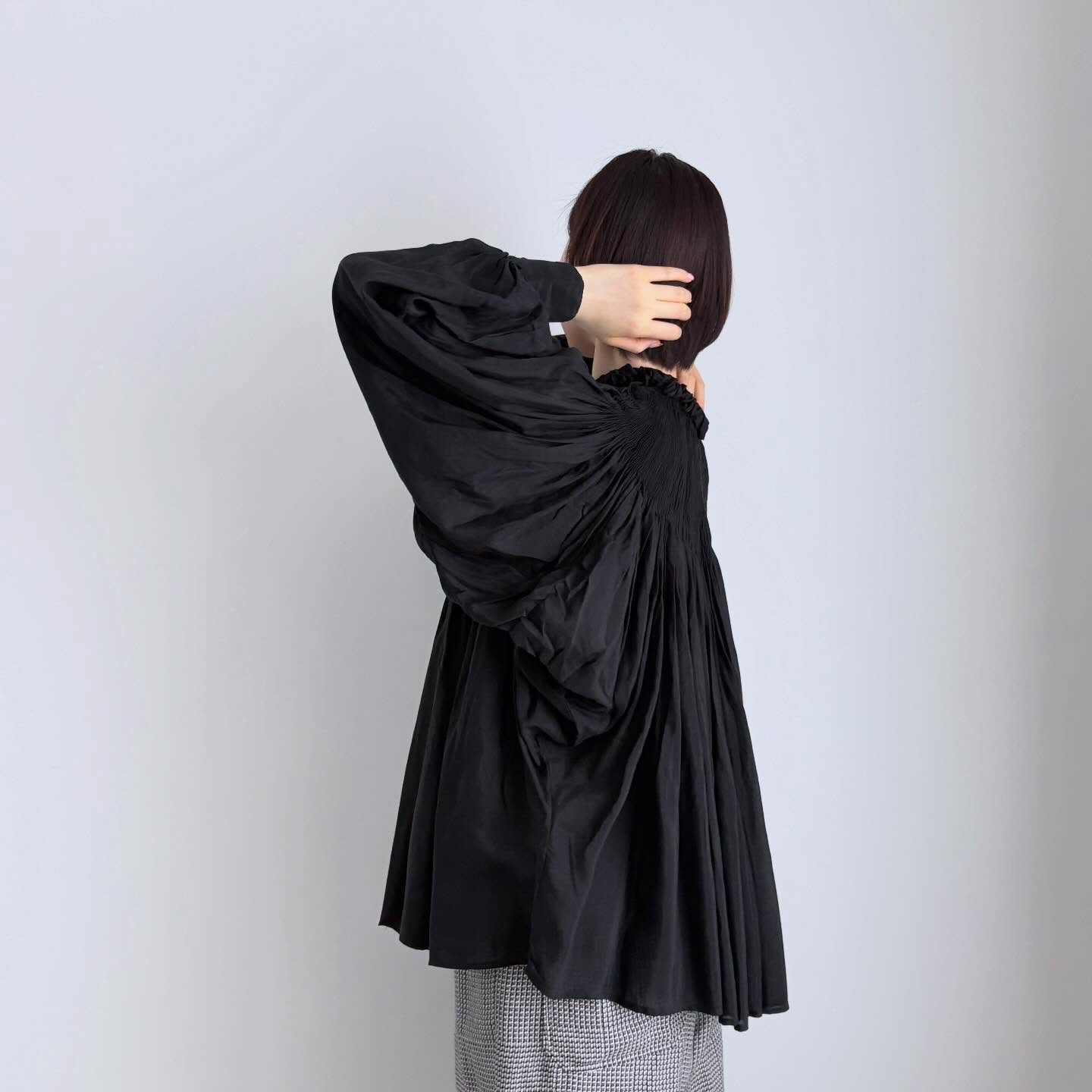 Pau thongvird／hand smocking shirt – Arthur Fashion World